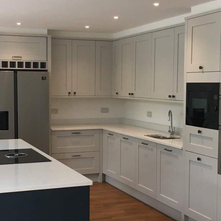 Kitchen units made to measure in Barnes
